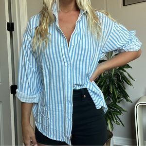 Stradivarius blue striped button down shirt. Size small. Never worn